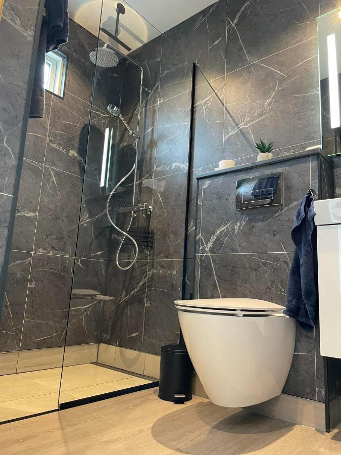 Vestmannsvatn Guesthouse Athaldalur Екстер'єр фото
